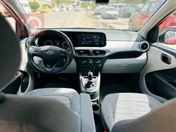 هیوندای i10